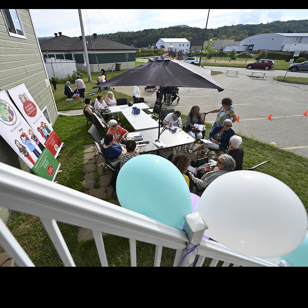Le Centre des Femmes de Charlevoix lance sa rentrée. - Média Photos ...